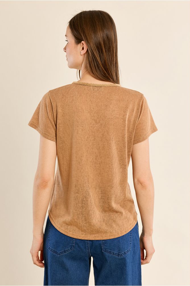 Iridescent V-neck T-shirt