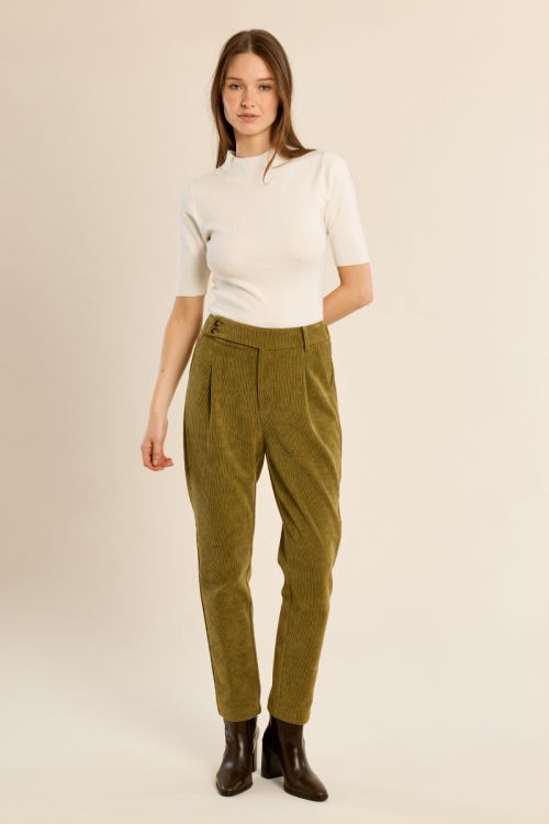 Pantalon carotte en velours