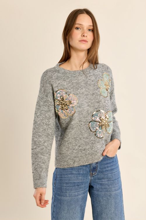 Knitted sweater, sequin flowers