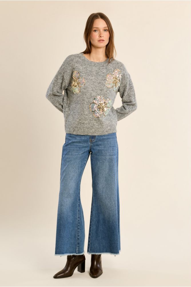 Knitted sweater, sequin flowers