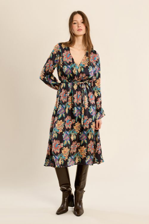 Robe longue nouée, motif à fleurs