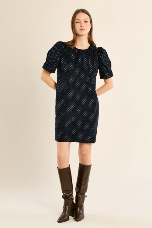 Short polka dot dress with leg of lamb sleeves