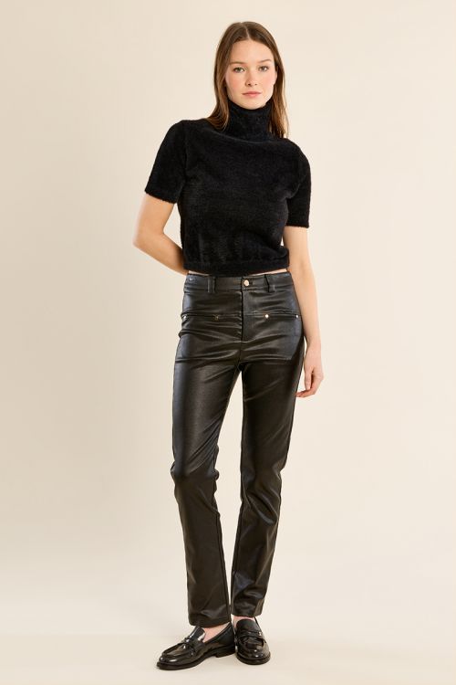 Pantalón largo efecto cuero