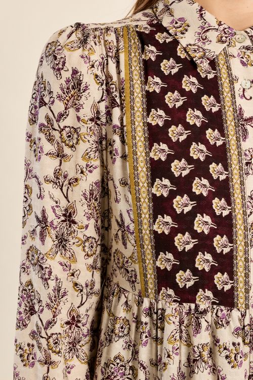 Vestido corto plisado con estampado