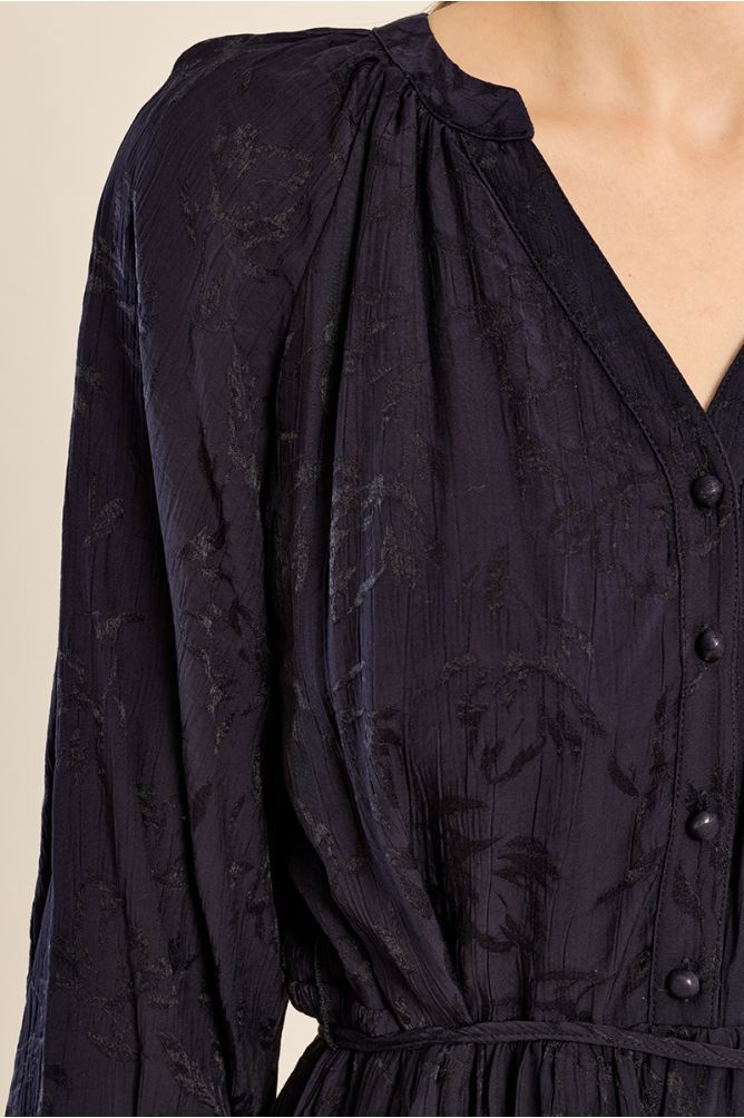 Vestido de manga larga estampado y volantes