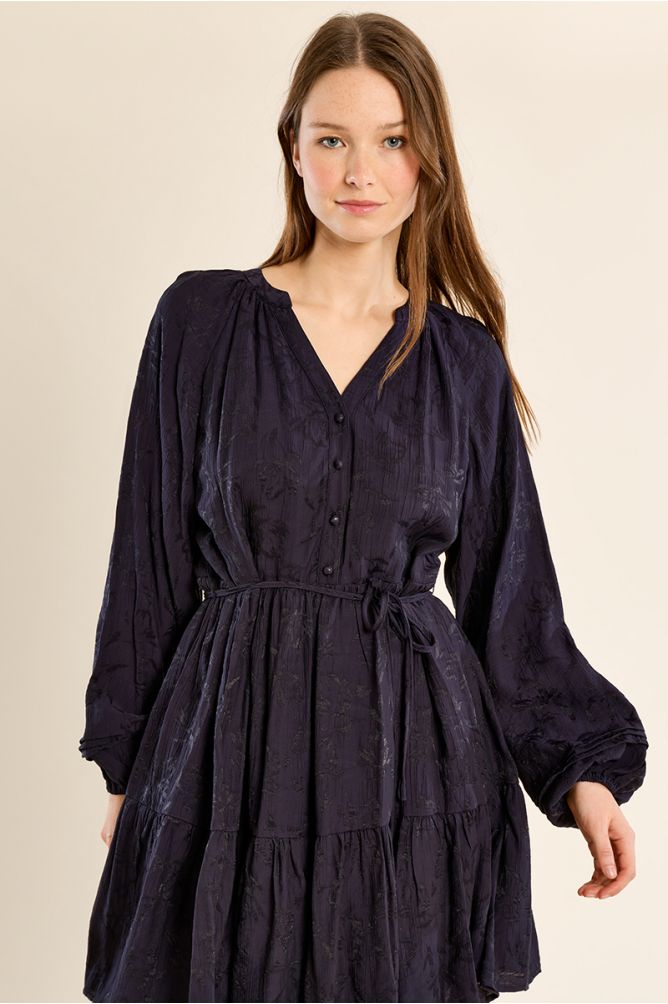 Vestido de manga larga estampado y volantes