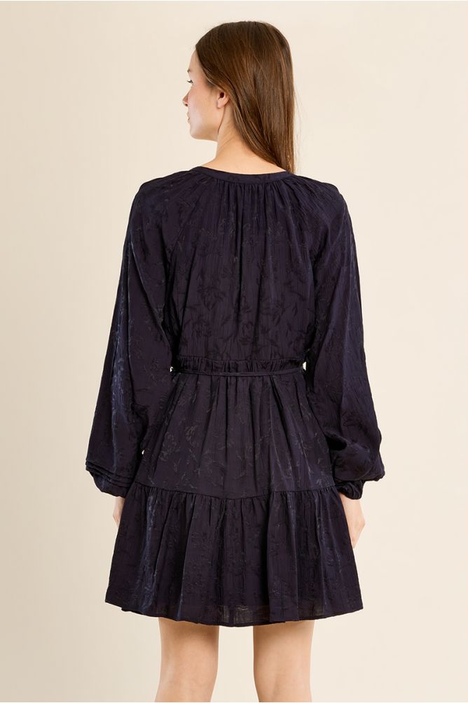 Vestido de manga larga estampado y volantes