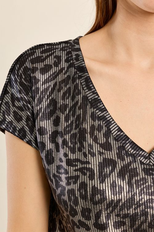 Ribbed short-sleeved T-shirt