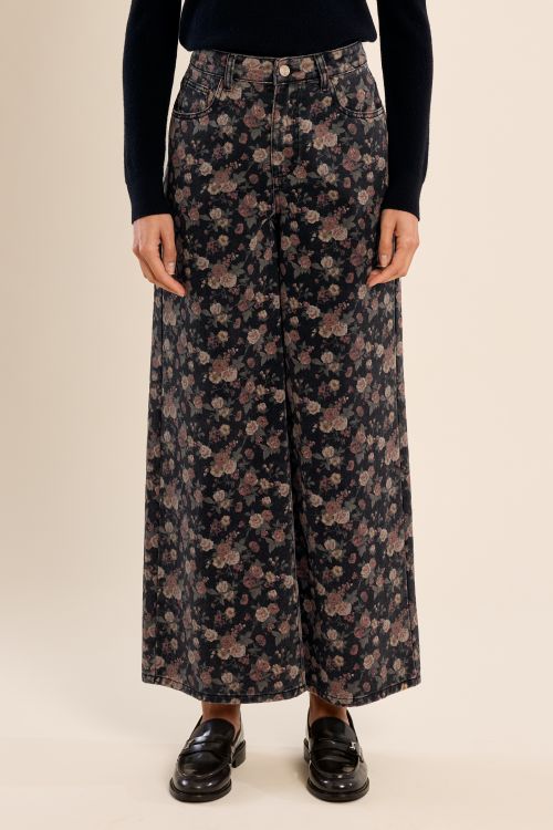Floral denim, made of cotton