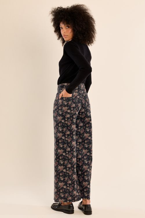 Floral denim, made of cotton