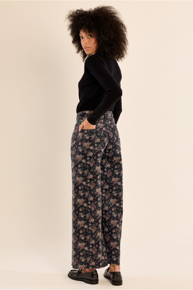 Floral denim, made of cotton