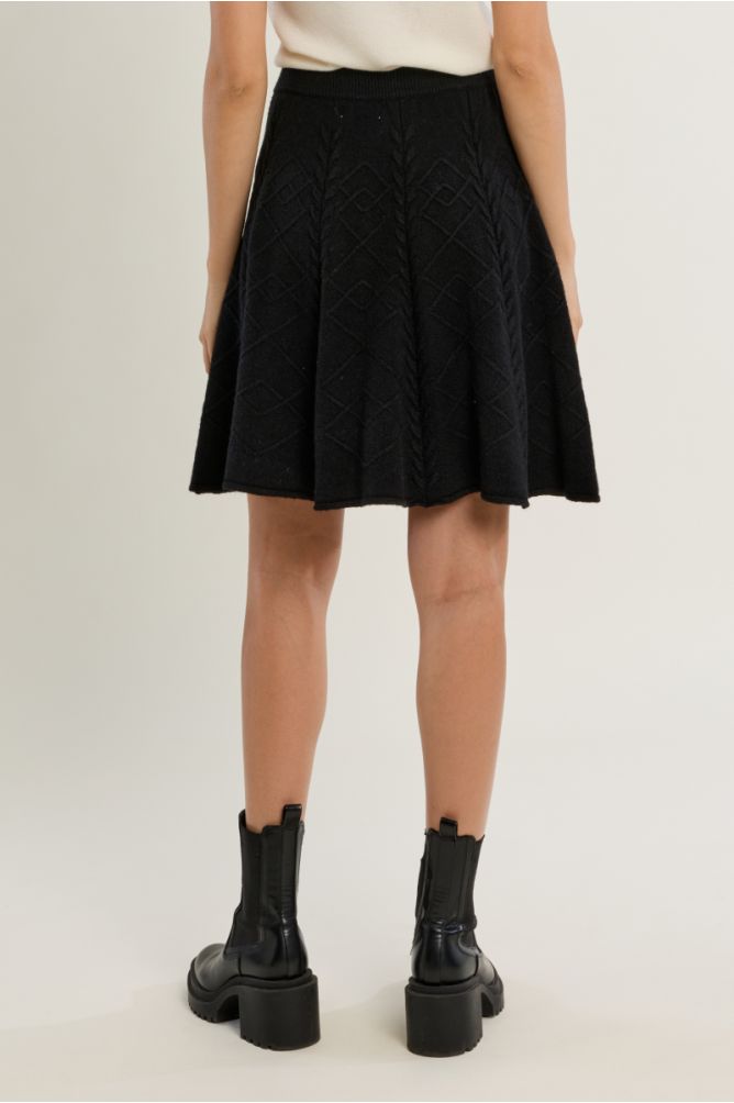 Flared knit skirt