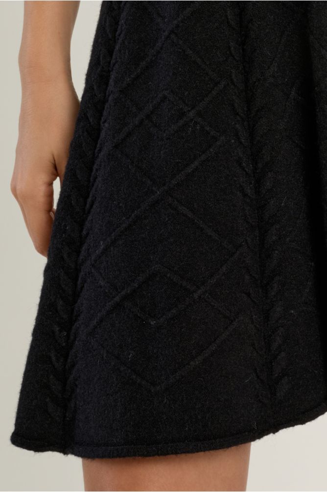 Flared knit skirt