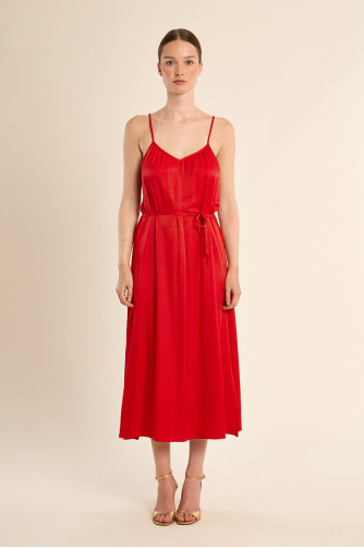 Robe longue à fines bretelles