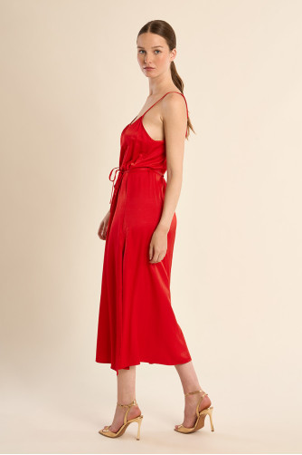 Robe longue à fines bretelles