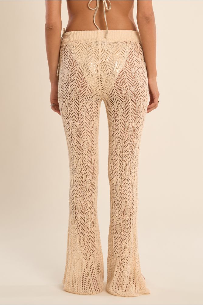 Pantalón de mujer largo, ajustado, crochet.