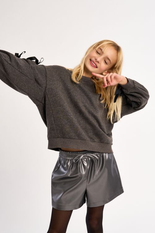 Sweat à nœuds fantaisie