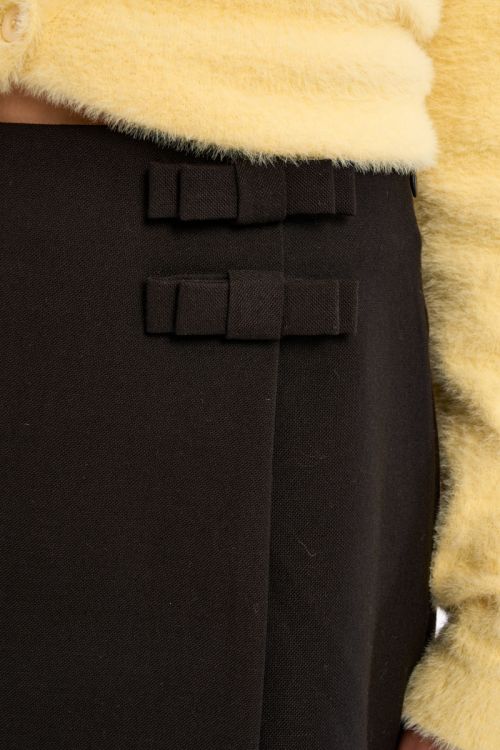 Falda pantalón con detalle lazos