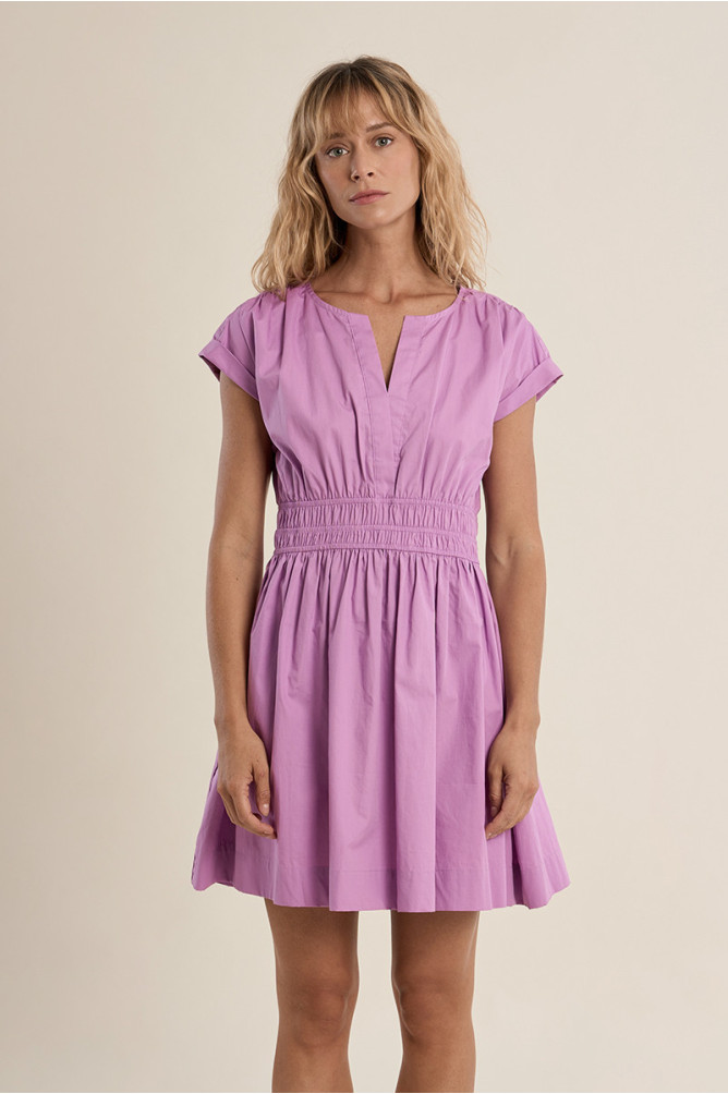 Robe courte en coton, taille smockée