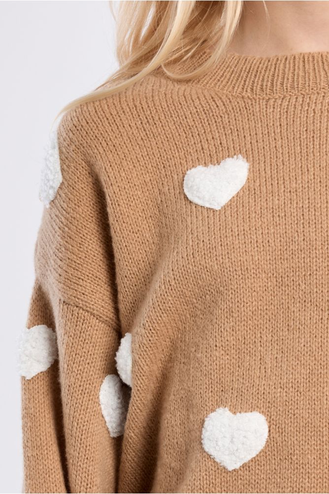 Pull en maille, motif cœur texturé