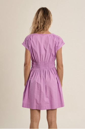 Robe courte en coton, taille smockée