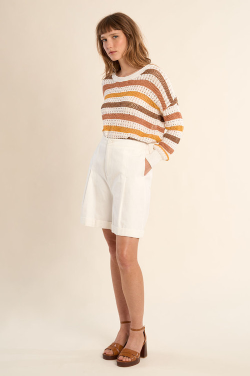 High-waisted shorts, paperbag