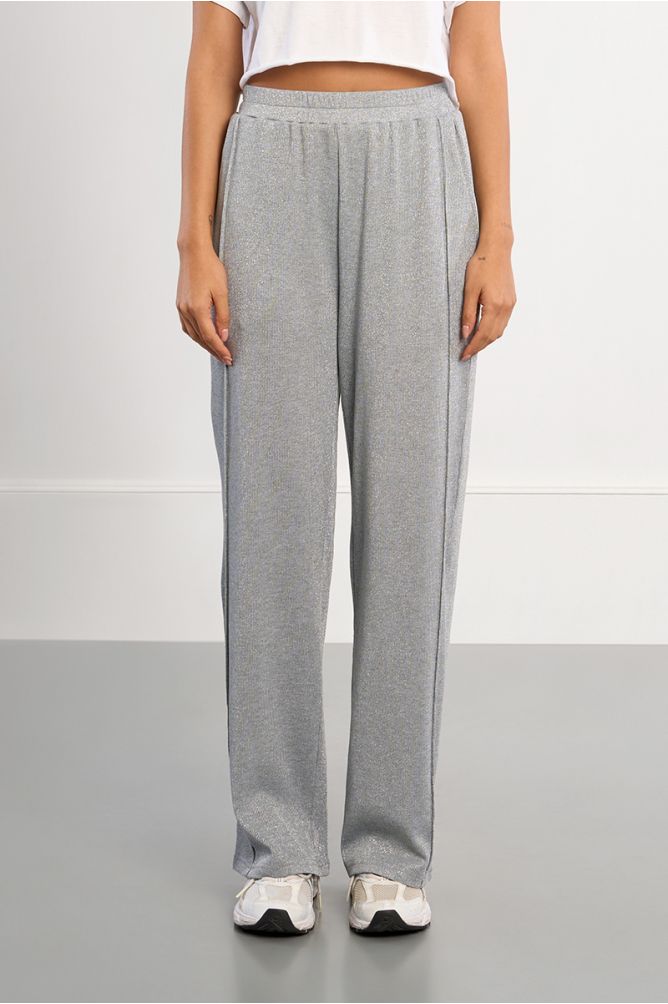 Pantalón de mujer largo, de chandal.