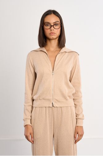 Jersey de mujer de manga larga, cuello alto.