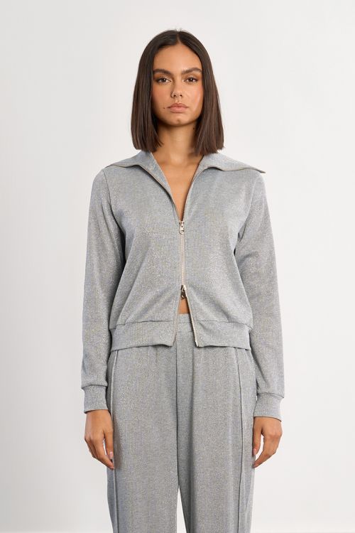 Jersey de mujer de manga larga, cuello alto.