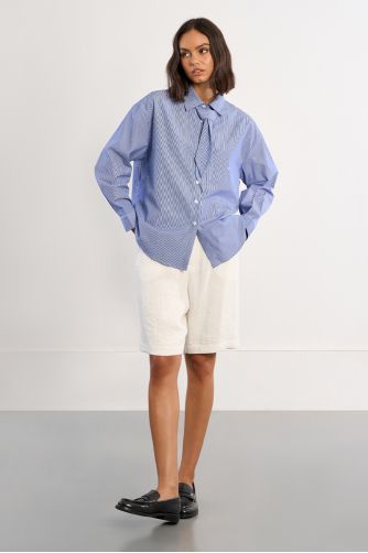 Chemise oversize rayée et strassée, à cravate