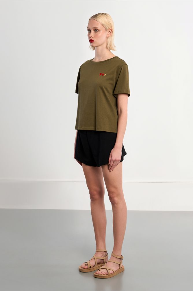 T-shirt cœurs brodés