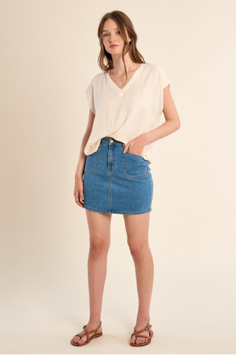 Short denim skirt