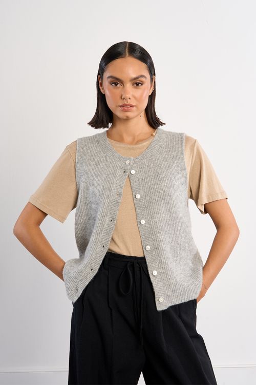 Sleeveless cardigan, buttoned