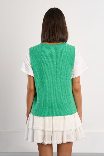 Sleeveless cardigan, buttoned