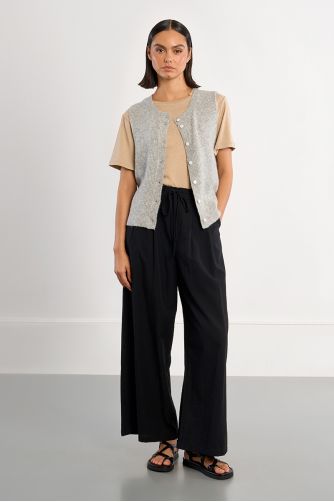 Sleeveless cardigan, buttoned