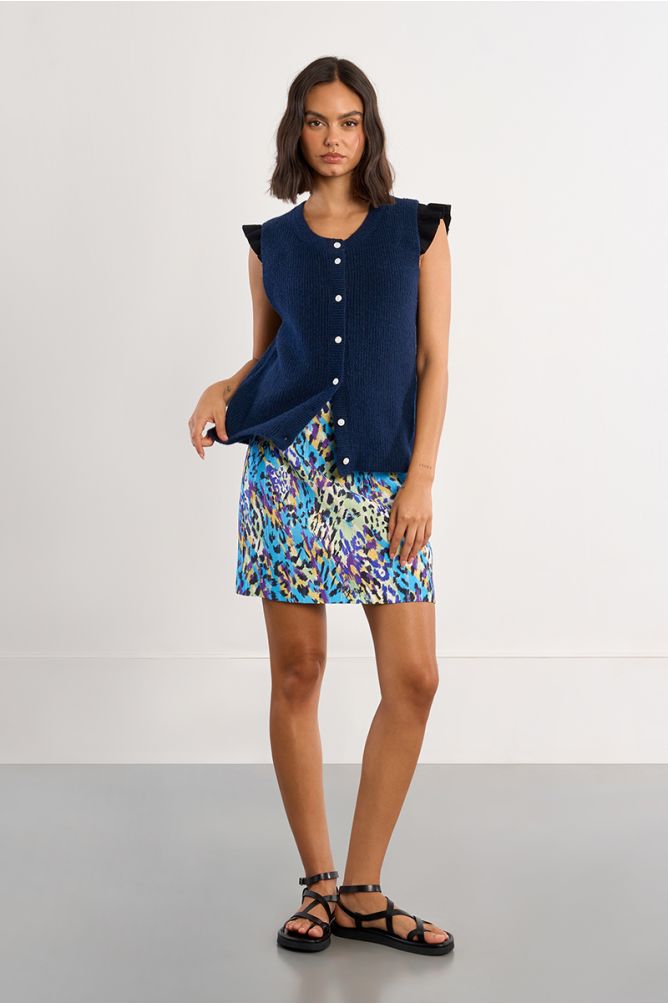 Sleeveless cardigan, buttoned