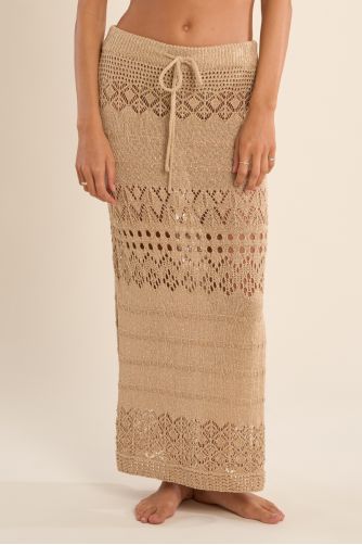Longue jupe de plage en crochet