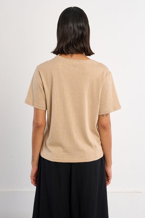 Camisa de manga corta, básica.