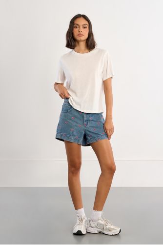 Camisa de manga corta, básica.