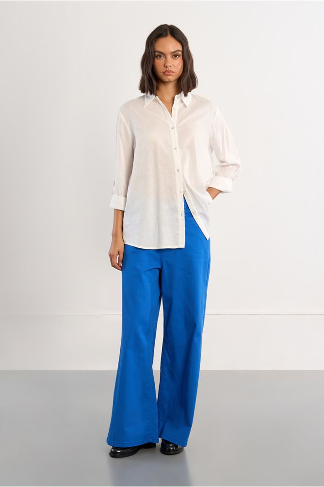 Camisa de mujer manga 3/4, ajustable.