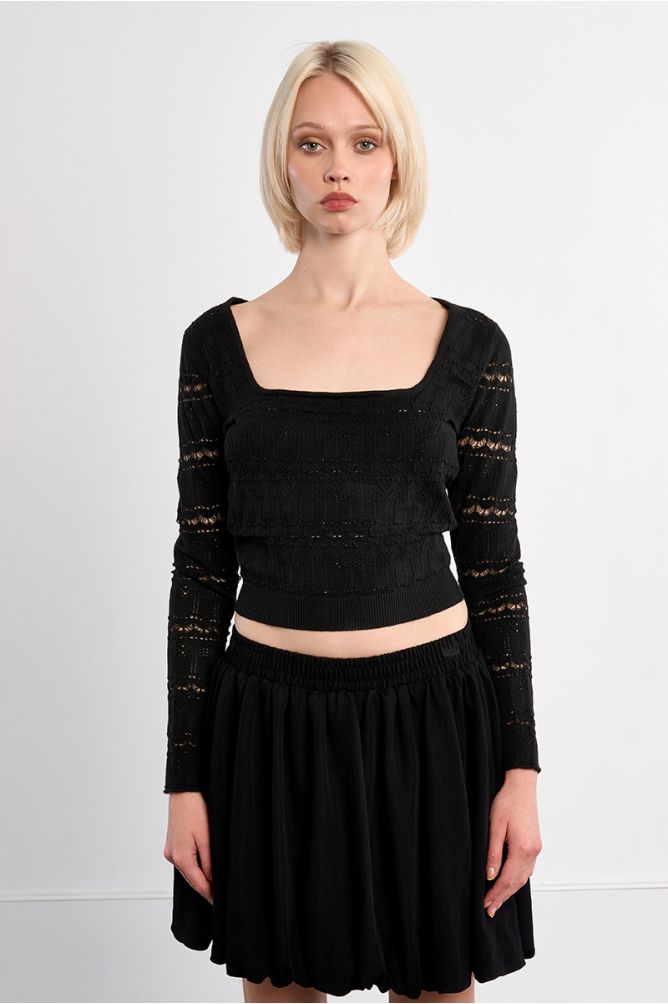 Square neck crochet knit