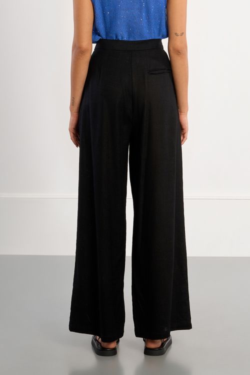 Wide linen trousers