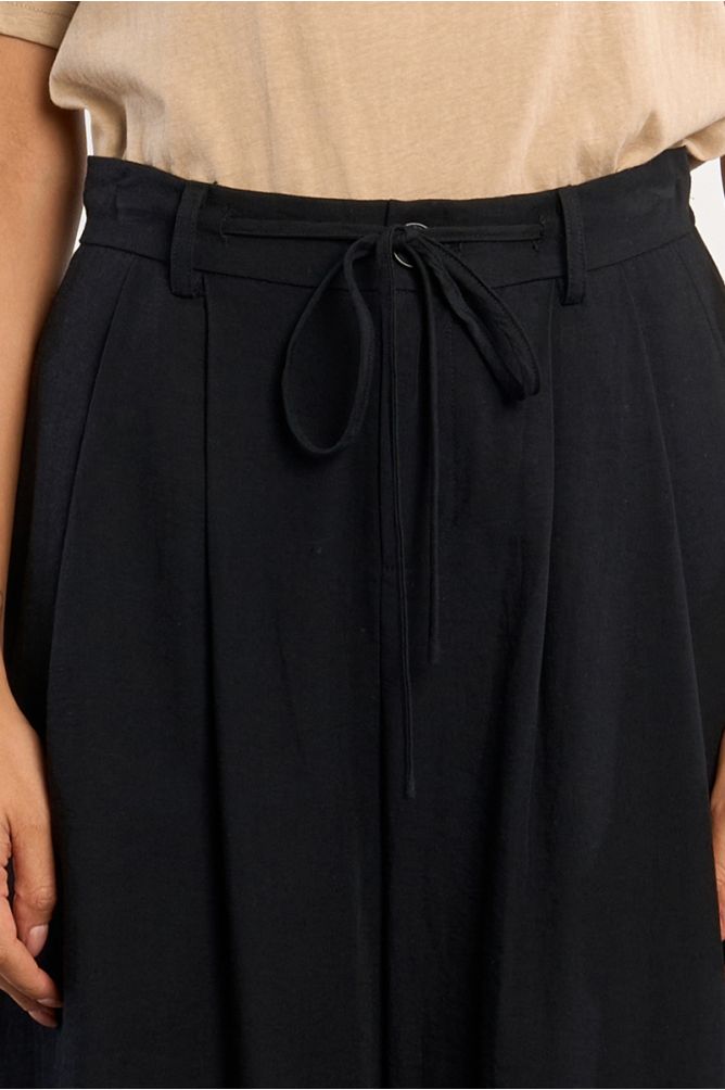 Pantalon large, taille haute