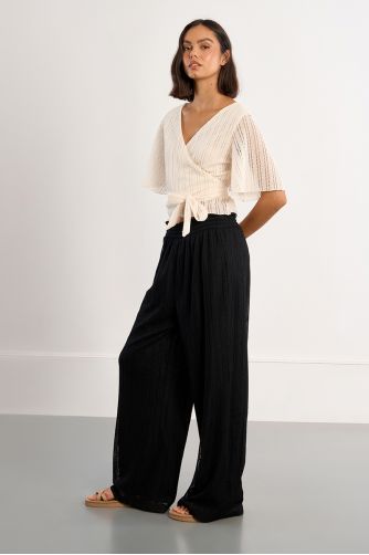 Pantalón de mujer largo, acanalado.