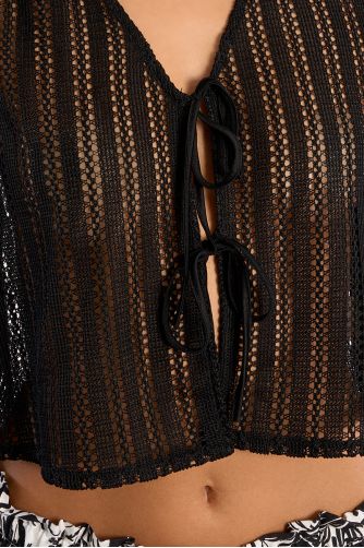 Cropped top in openwork knit