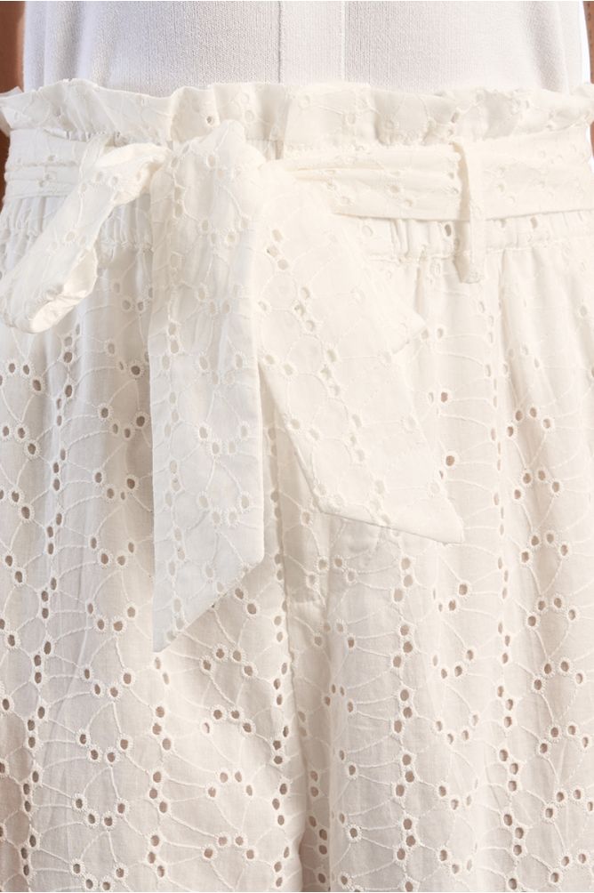 Pantalon coton, en broderie anglaise