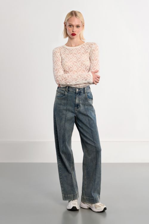 Sous-pull en dentelle