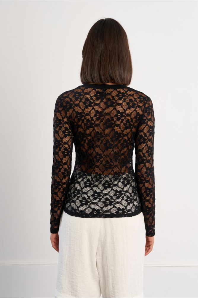 Sous-pull en dentelle