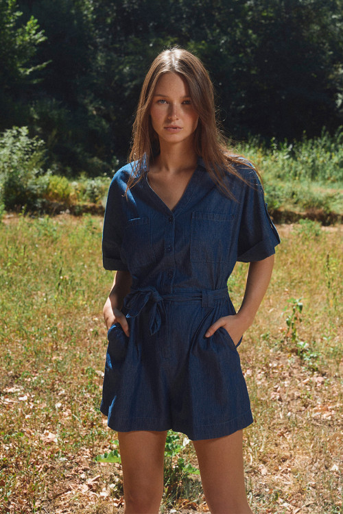 Jumpsuit with shorts that can be tied at the waist