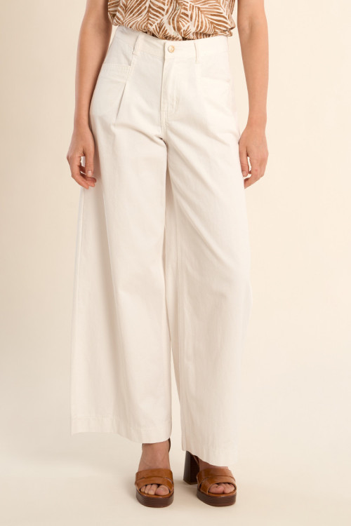 Jean taille haute et large